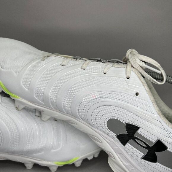 Under Armour Nitro Football Cleats Mens Size 15 White Black Athletic Performance - Picture 8 of 13